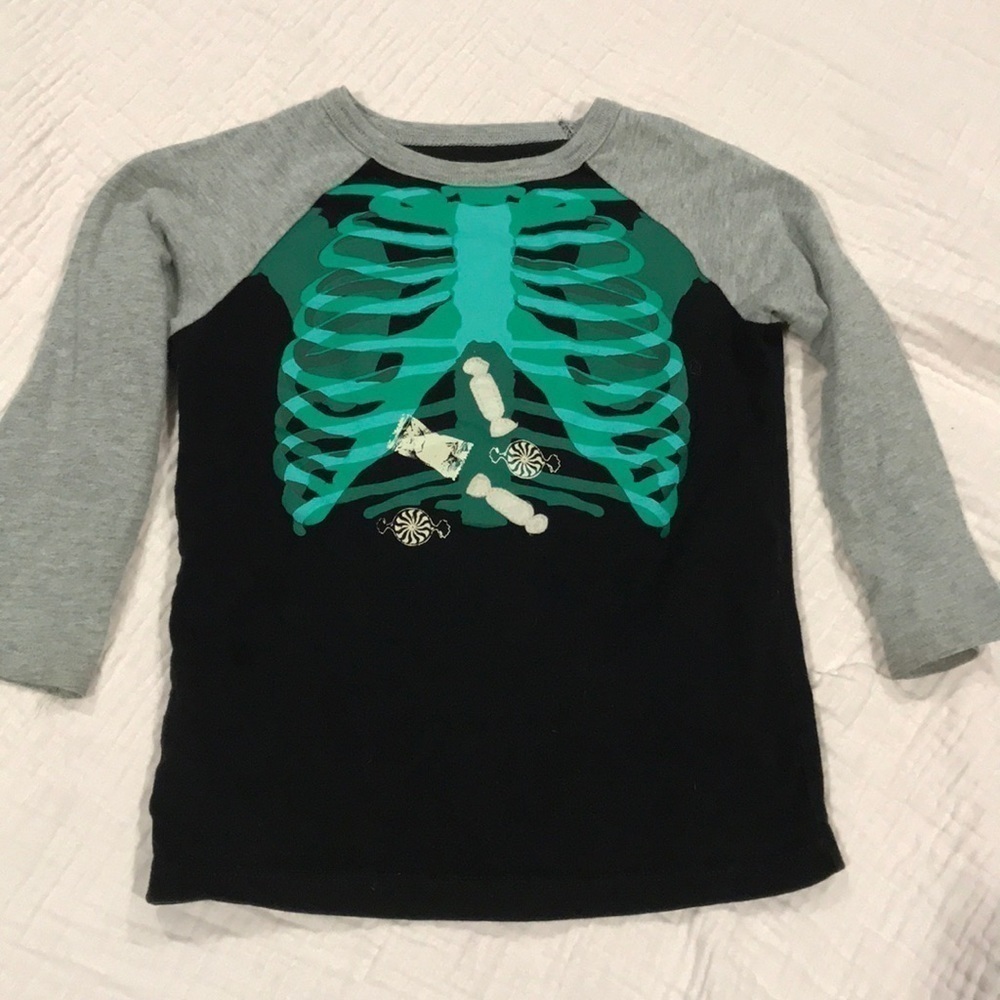 Gap EUC Halloween Candy shirt 2T